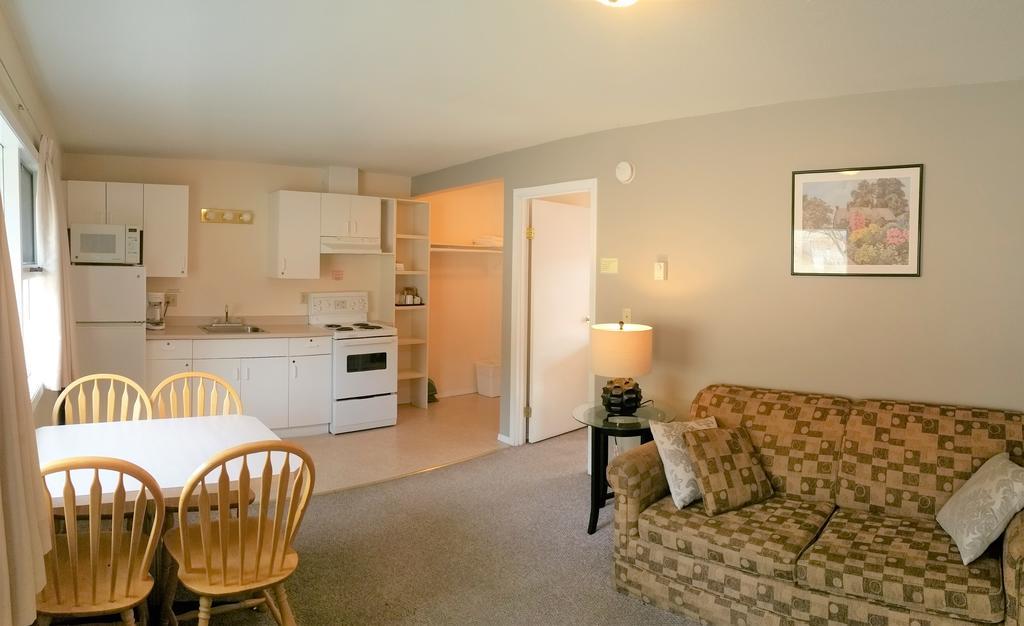 Drummond Lodge Williams Lake Ngoại thất bức ảnh